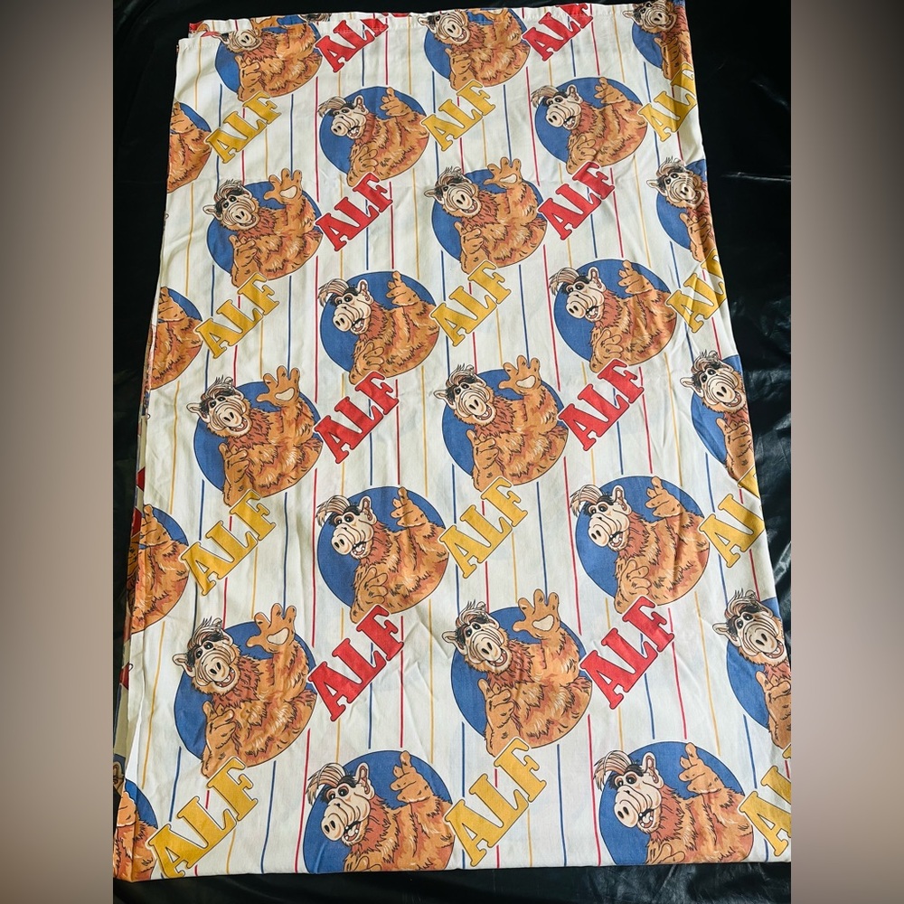 1986 Vintage ALF the Alien Twin Flatbed Bed Sheet